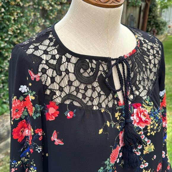 Lily White Black Multicolored Floral Butterfly Bell Sleeve Chiffon Blouse Medium - Picture 2 of 11